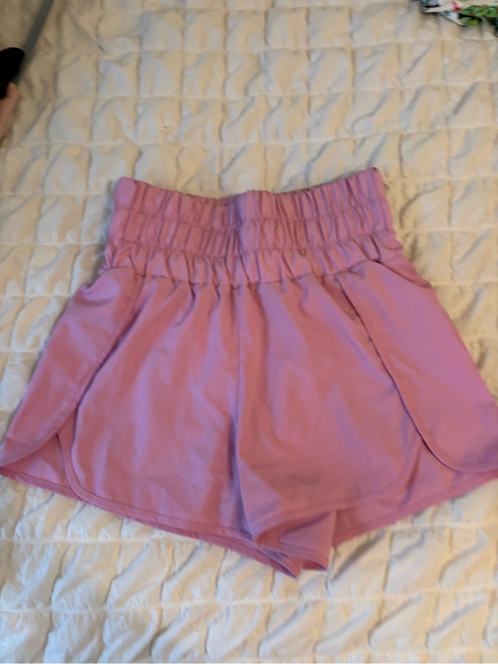 Women's Athletic High-Ruched Waist Shorts in Lavender Pink